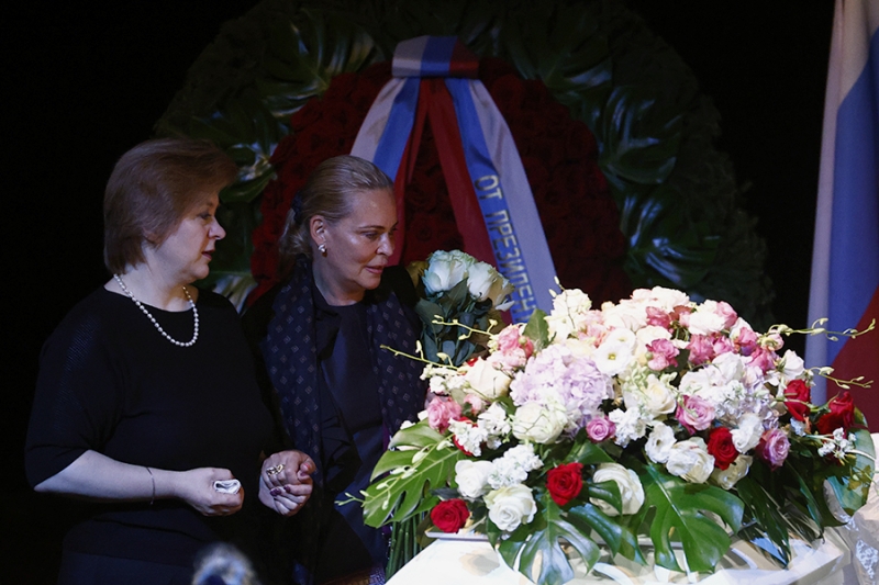 Кто пришел проститься с Верой Васильевой. Фоторепортаж