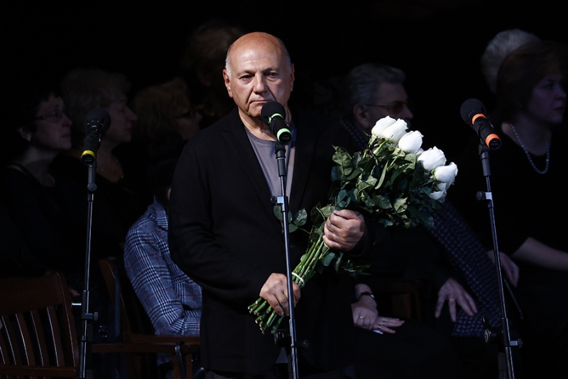 Кто пришел проститься с Верой Васильевой. Фоторепортаж