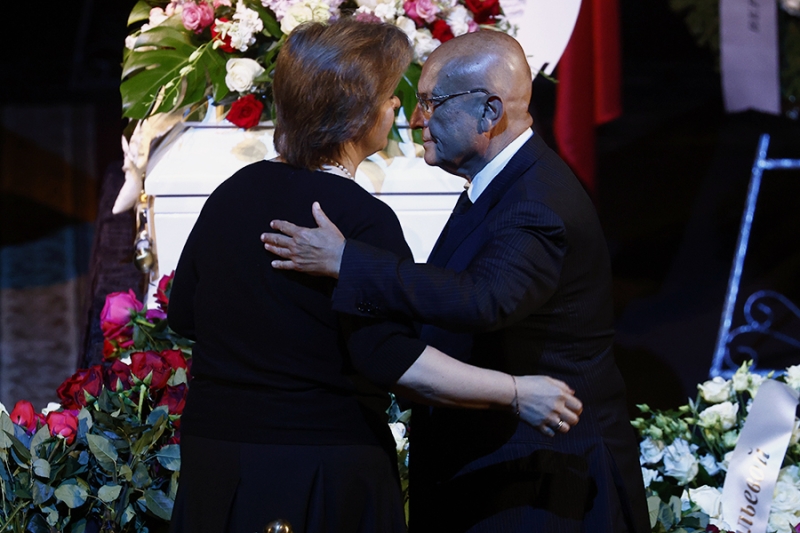 Кто пришел проститься с Верой Васильевой. Фоторепортаж