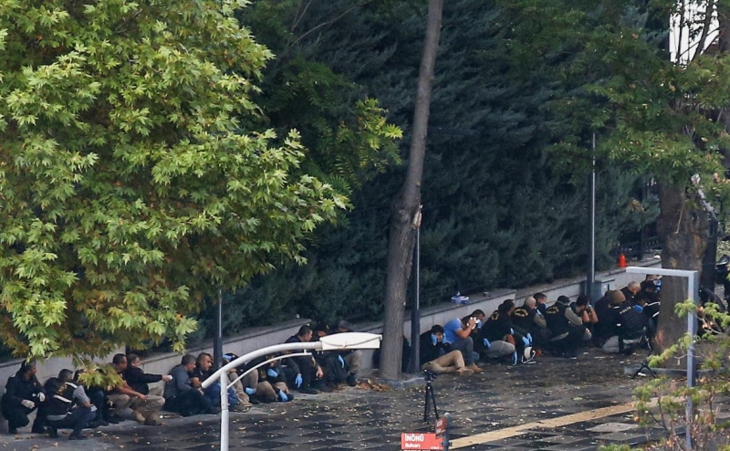 Курды взяли на себя ответственность за взрыв у здания МВД в Анкаре