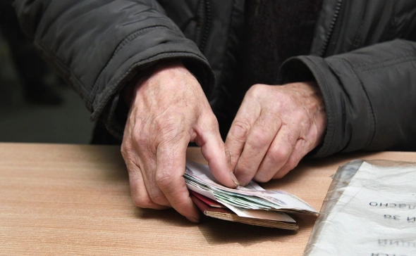 Курский губернатор показал последствия обстрела усадьбы Барятинских