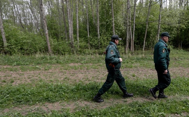 Латвия вслед за Литвой усилила границу с Белоруссией из-за мигрантов