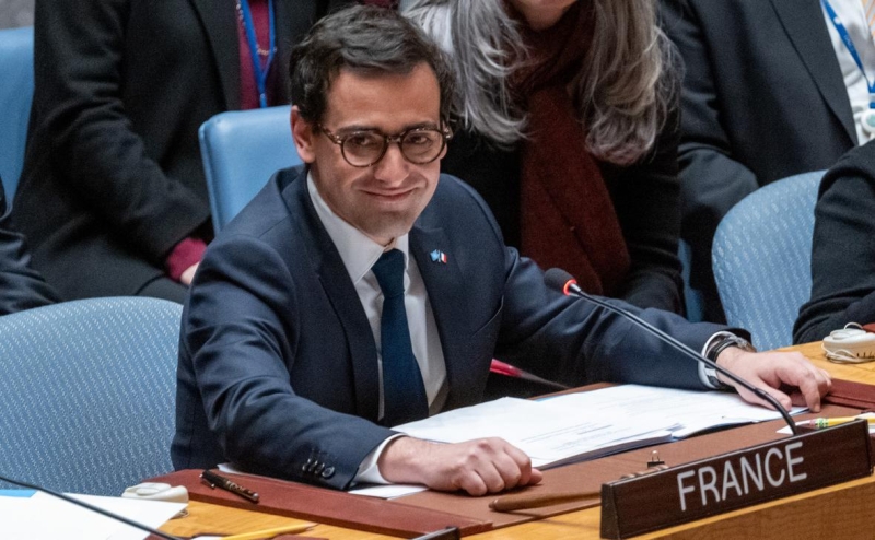 Le Monde узнала, как во Франции обсуждали отправку войск на Украину