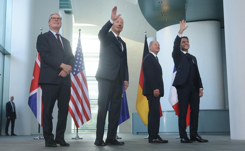 Le Monde узнала о готовности США пригласить Украину в НАТО