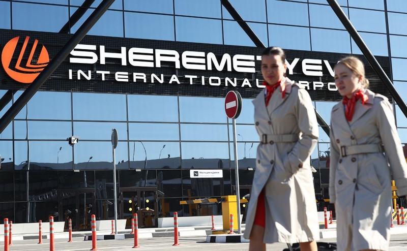 Летевший в Анталью самолет вернулся в Шереметьево из-за проблем