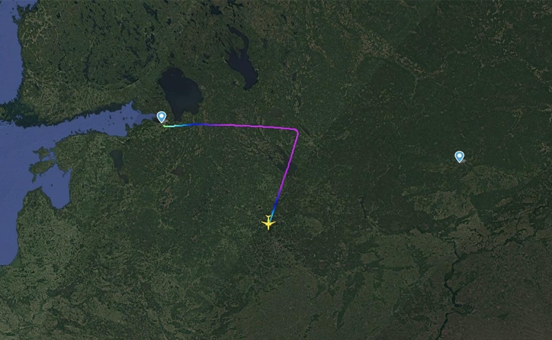 Летевший в Нальчик Boeing вернулся в Москву из-за неисправности