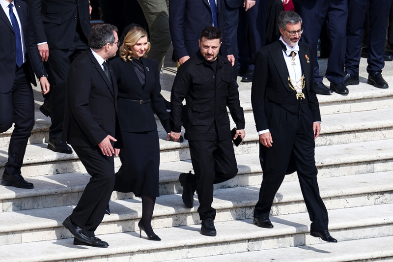 Лев XIV официально вступил в должность папы римского