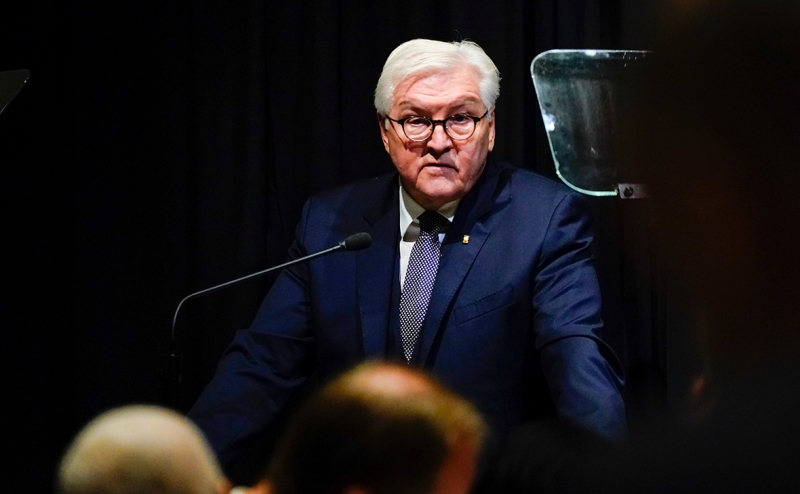 Лидер ХДС назвал «чрезмерной реакцией» отказ Киева принять Штайнмайера