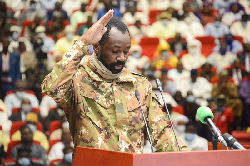 Лидеры в цветных беретах: кто пришел к власти в странах Западной