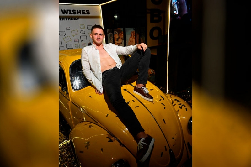 Лишенный прав блогер Литвин автомобилем пробил стену ресторана