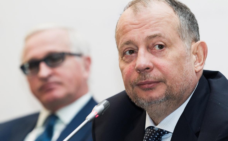 Лисин перевел активы с Кипра в Абу-Даби