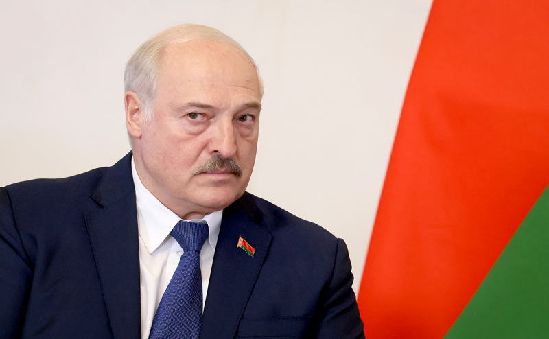 Лукашенко договорился с Путиным о совместной группировке войск