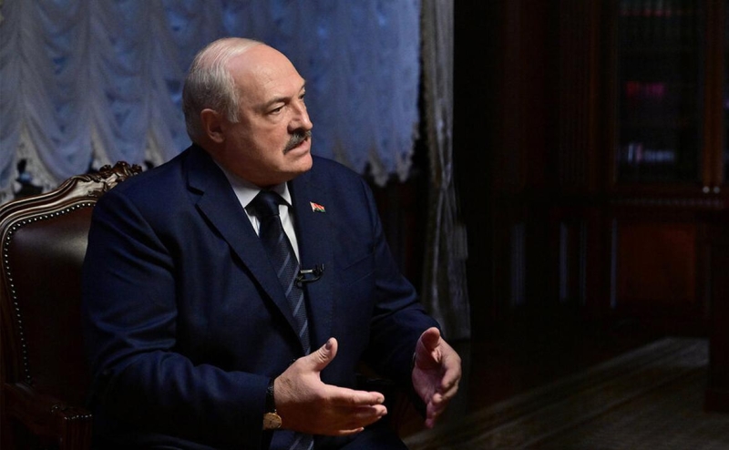 Лукашенко предложил формат переговоров и перемирия России и Украины