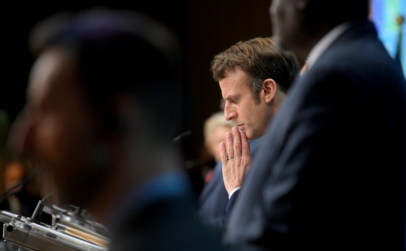 Макрон назвал Минск «вассалом» и «соучастником» боев на Украине