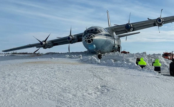 Макрон назвал вопрос санкций частью прочного урегулирования на Украине