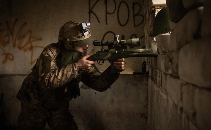 Макрон не исключил проведение наземной операции против российских