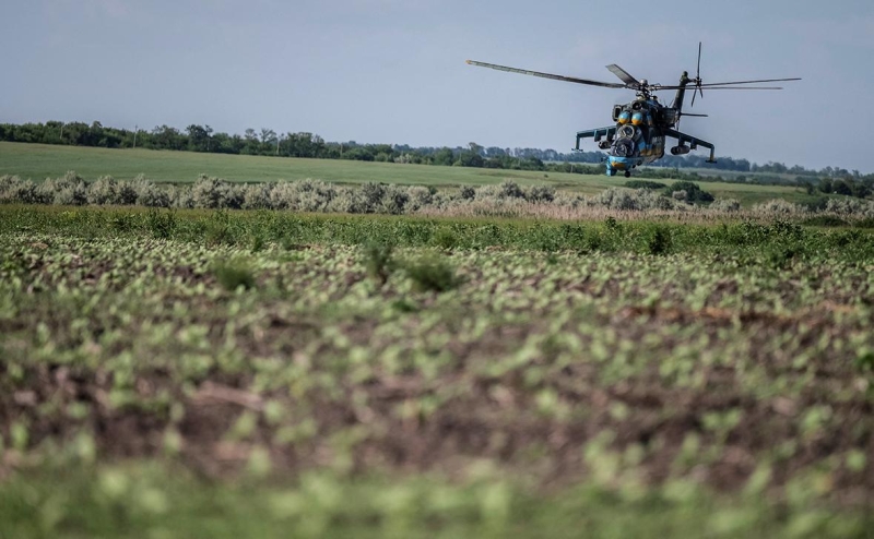 Макрон оценил продолжительность наступления Украины