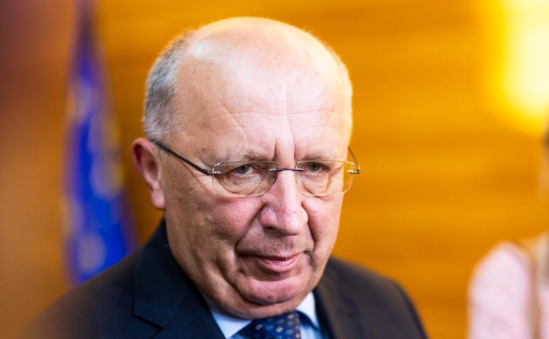 Макрон после беседы Путина и Трампа призвал Европу вооружаться