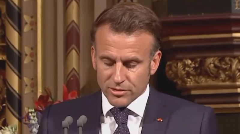 Макрон заявил, что Европа никогда не оставит Украину