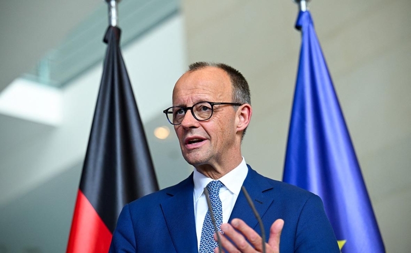 Макрон заочно поспорил с Мерцем о смене режима в Иране