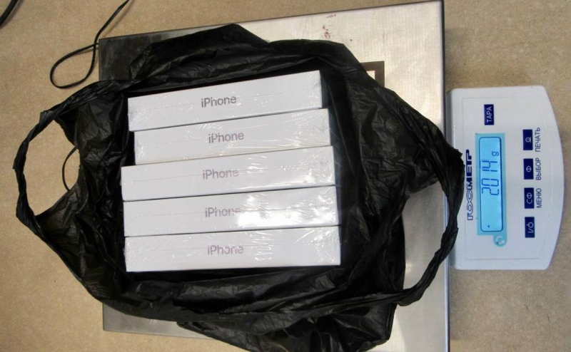 Маркетплейсы обогнали сотовых операторов по продажам смартфонов