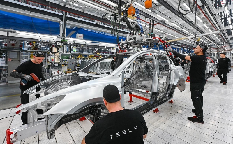 Маск назвал ложью статью WSJ о поиске ему замены на посту главы Tesla