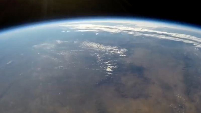 Маск оценил мем с ним и Безосом о полете экс-главы Amazon в космос