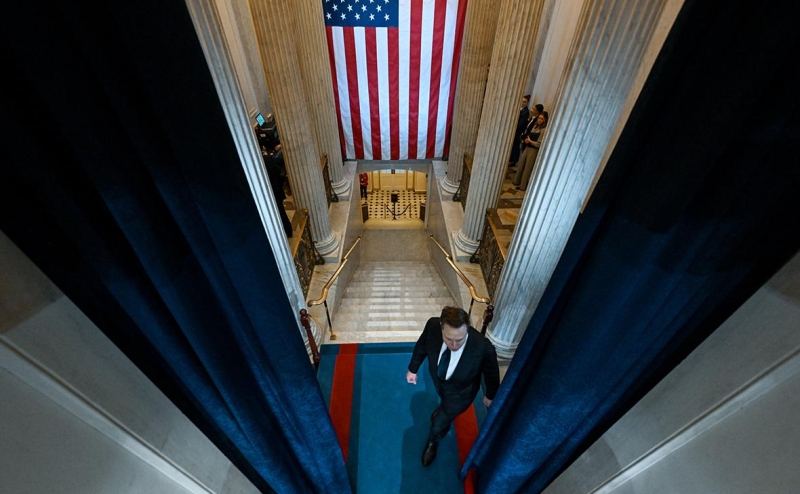 Маск предложил закрыть &laquo;Голос Америки&raquo; и &laquo;Радио Свобода&raquo;