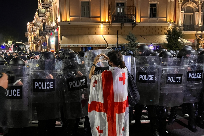 Массовые протесты в день местных выборов в Тбилиси. Фоторепортаж
