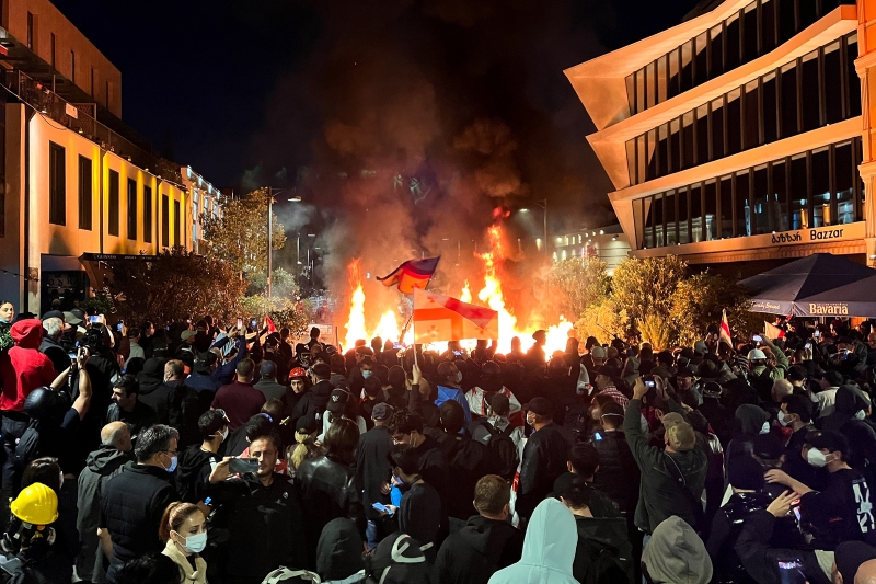 Массовые протесты в день местных выборов в Тбилиси. Фоторепортаж