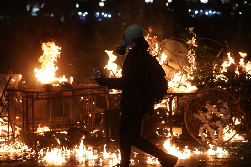 Массовые протесты в день местных выборов в Тбилиси. Фоторепортаж