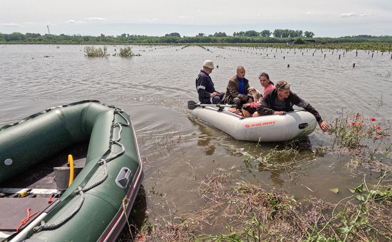 МЧС признало ЧС федерального уровня разрушение Каховской ГЭС