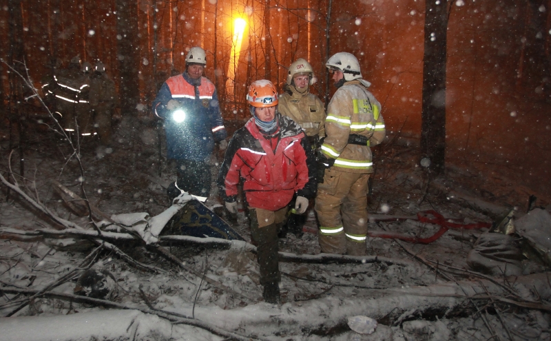 МЧС сообщило, что на борту разбившегося Ан-12 было девять человек