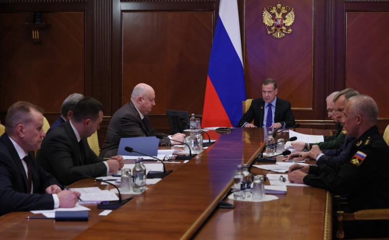 Медведев назвал «единственную форму привлечения» россиян на