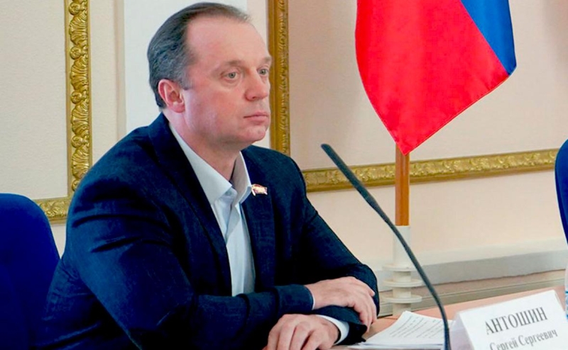 Медведев назвал «единственную форму привлечения» россиян на