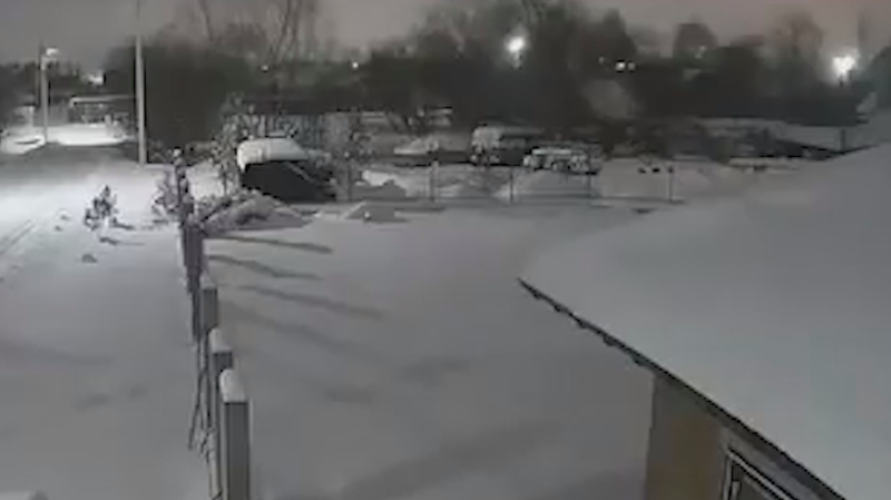 Медведев показал возможный ответ на размещение войск из Европы на