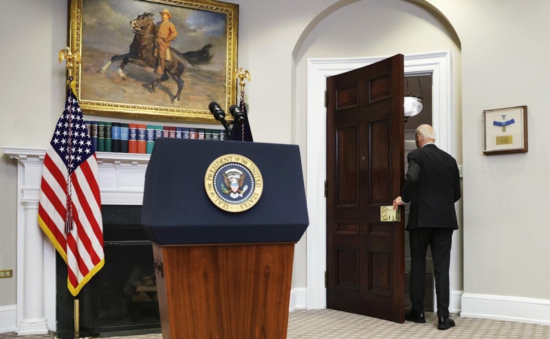 Медведев заявил о &laquo;вредоносных закладках&raquo; Байдена в отношениях с