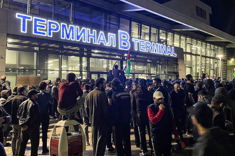 Меликов заявил, что участники беспорядков могут уехать на спецоперацию