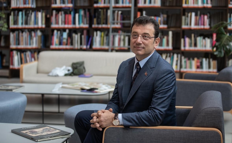 Мэра Стамбула Имамоглу отправили под арест