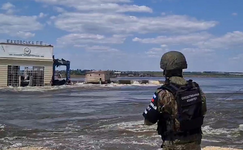 МИД сообщил, из-за чего 6 июня начала разрушаться Каховская ГЭС