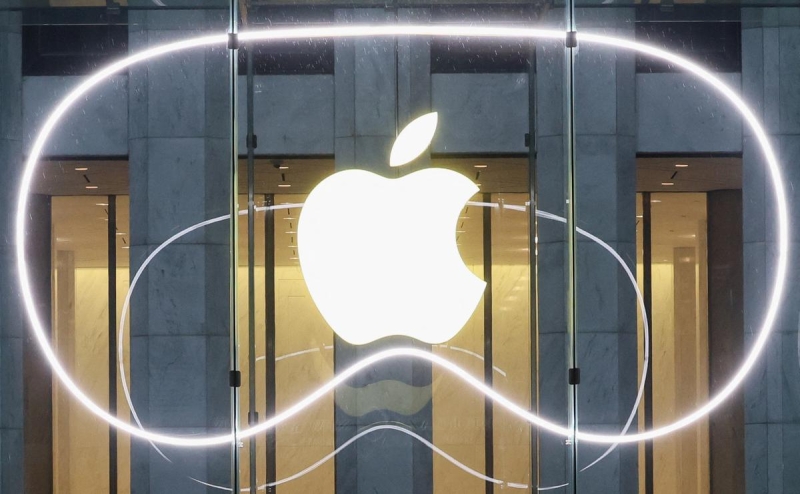 Минцифры обяжет Apple разрешать загружать сторонние приложения в