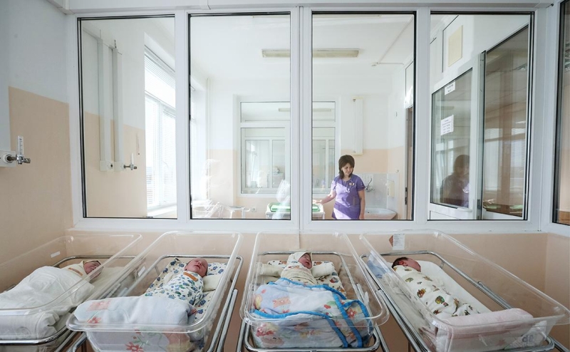 Минэк проведет эксперимент по дистанционному наблюдению за беременными