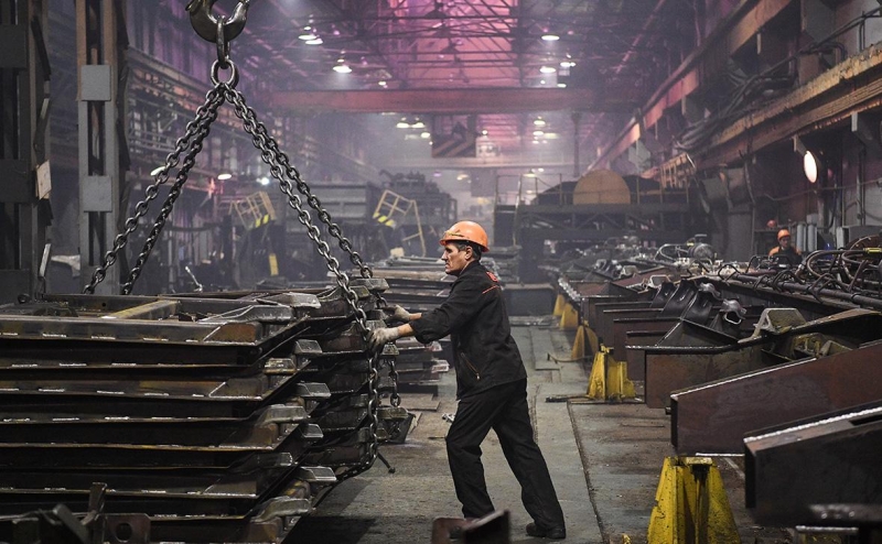 Минэк спрогнозировал &laquo;фрагментированный&raquo; рост экономики России