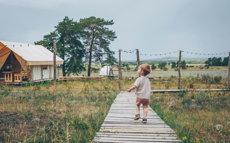 Минэкономразвития оценило инвестиции бизнеса в глэмпинги