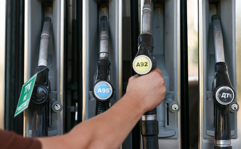 Минэнерго предложило продлить запрет экспорта бензина на осень