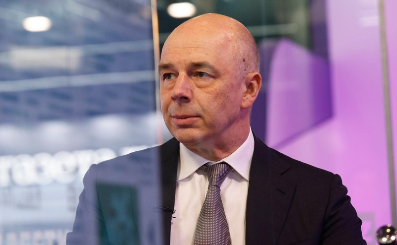 Минфин объяснил слова Силуанова, что он вообще не платит в Китае