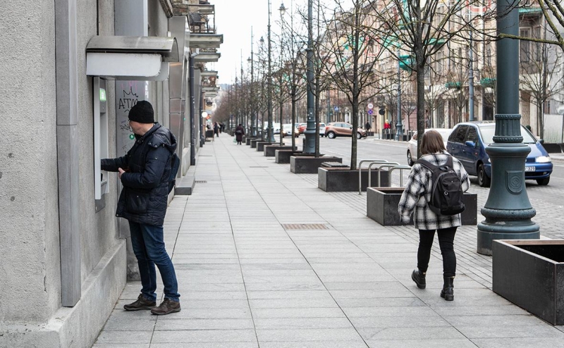 Минфин рассказал о переманивании богатых россиян зарубежными банками