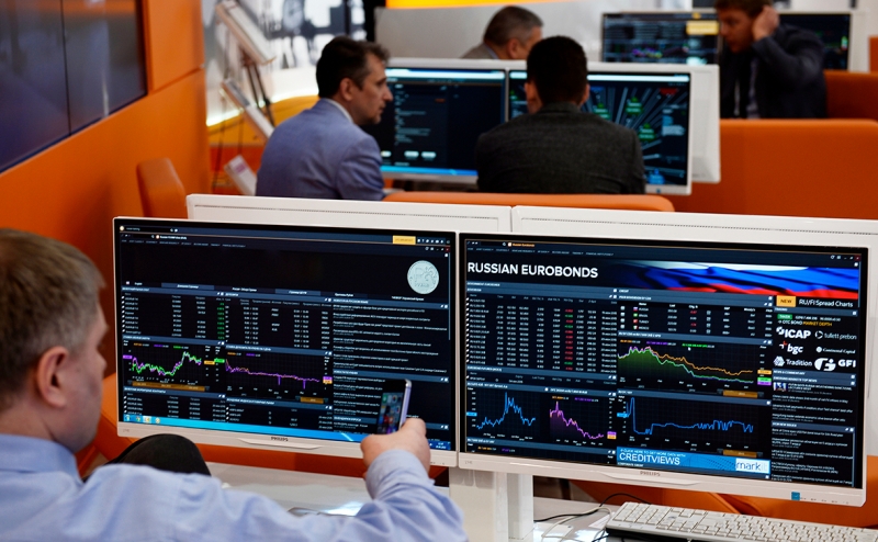 Минфин сумел избежать технического дефолта по долларовым облигациям