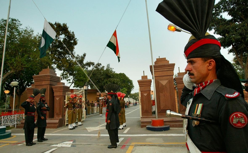 Министр обороны Пакистана назвал неизбежным вторжение Индии