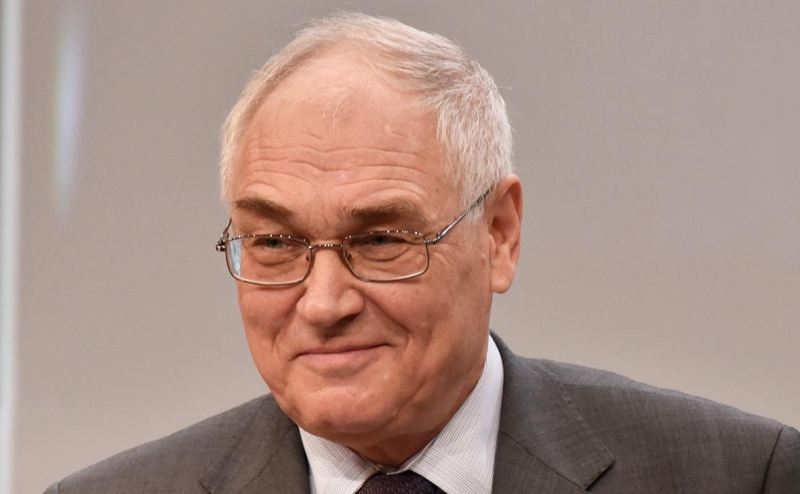 Минюст признал иноагентами Жанну Агалакову и Илью Азара